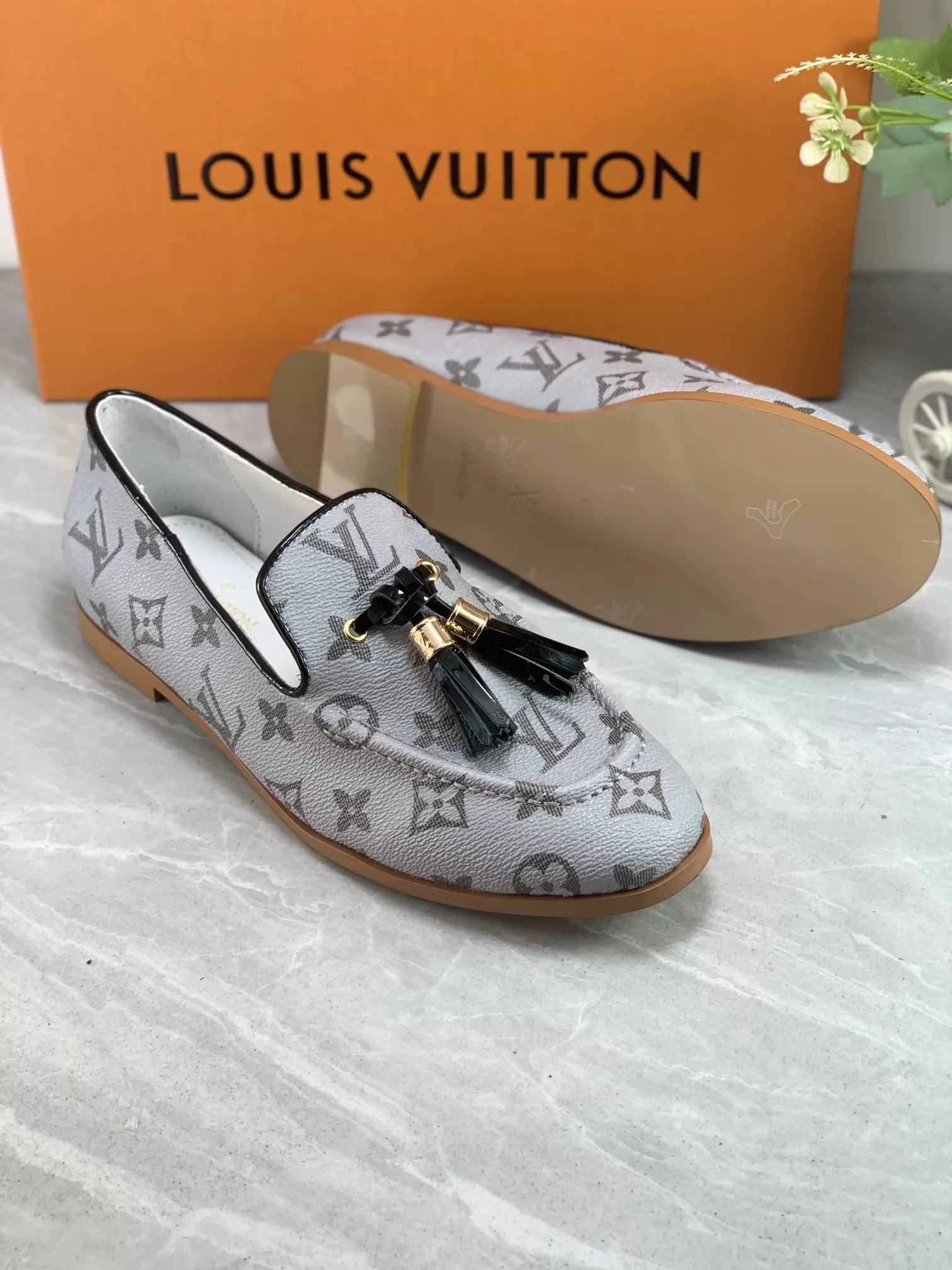 louis vuitton lv oxfords chaussures pour femme s_12b5a402